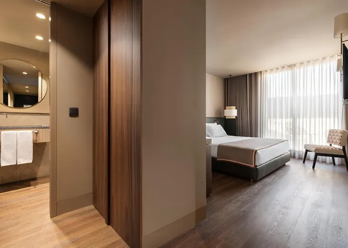 Hotel Exe Essenzia Oporto